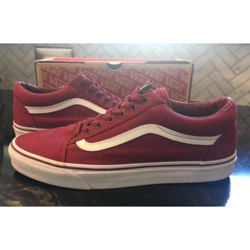 SOLD @35$ Vans Old Skool, Rose/ Maroon Men’s 11
